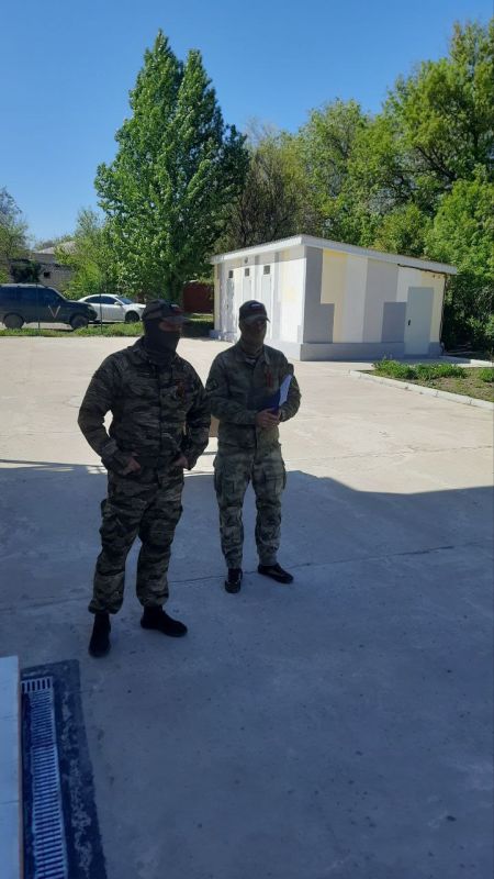 Сегодня, 12 мая, отмечается День Луганской Народной Республики. Накануне этого дня в ГБУ ДО ЛНР "Беловодский районный центр детского и юношеского творчества" при участии сотрудников Росгвардии была проведена историческая... Сегодня, 12 мая, отмечается День Луганской Народной Республики. Накануне этого дня в ГБУ ДО ЛНР "Беловодский районный центр детского и юношеского творчества" при участии сотрудников Росгвардии была проведена историческая...