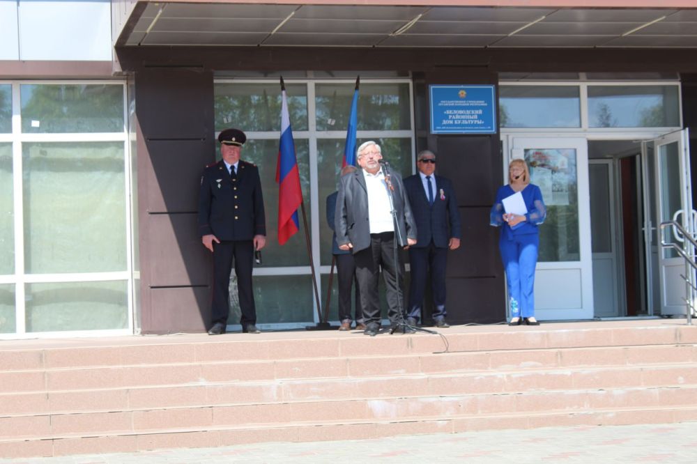 Виталий Коваленко: Сегодня, принял участие в митинг-концерте, посвященному Дню Луганской Народной Республики Виталий Коваленко: Сегодня, принял участие в митинг-концерте, посвященному Дню Луганской Народной Республики
