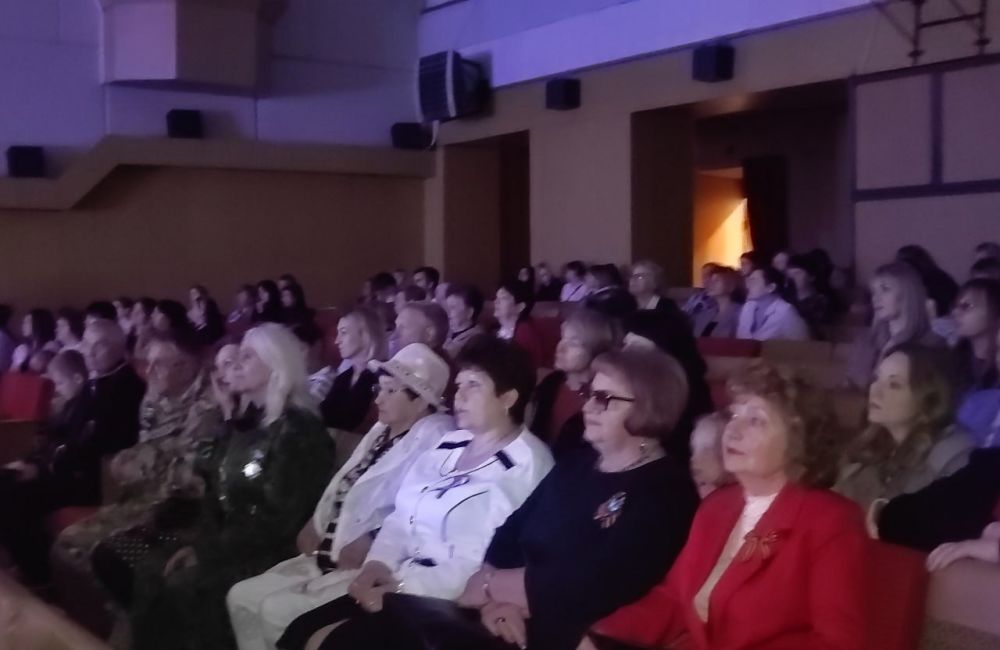 Молодогвардейск с размахом отметил 11-летие образования Луганской Народной Республики Молодогвардейск с размахом отметил 11-летие образования Луганской Народной Республики