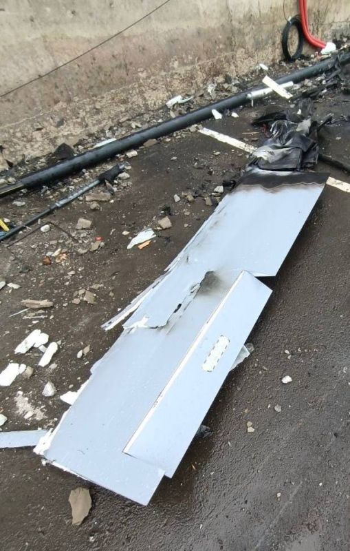 Утром три дрона-камикадзе ВСУ атаковали асфальтобетонный завод в Луганске Утром три дрона-камикадзе ВСУ атаковали асфальтобетонный завод в Луганске