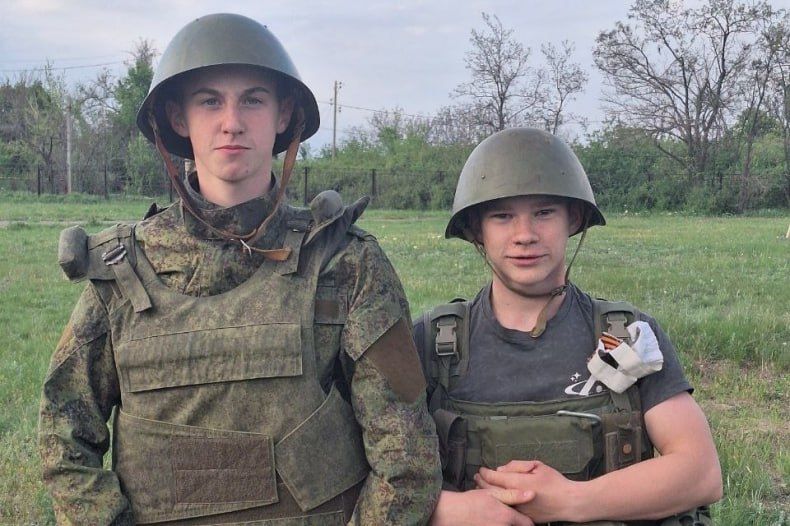 В Бирюковской средней школе прошла увлекательная военно-спортивная игра «Зарница» В Бирюковской средней школе прошла увлекательная военно-спортивная игра «Зарница»