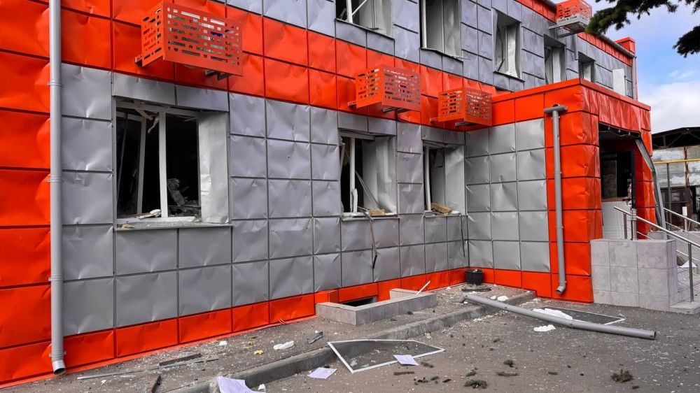 Виктор Водолацкий: В результате подлой атаки БПЛА ВСУ на Луганск погибли два сотрудника МЧС ЛНР Виктор Водолацкий: В результате подлой атаки БПЛА ВСУ на Луганск погибли два сотрудника МЧС ЛНР