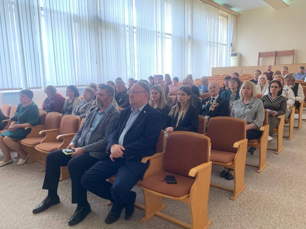 Состоялись общественные слушания на тему: «Обсуждение принятия проекта решения Совета городского округа город Алчевск «Об утверждении отчета об исполнении бюджета муниципального образования городской округ город Алчевск ЛНР... Состоялись общественные слушания на тему: «Обсуждение принятия проекта решения Совета городского округа город Алчевск «Об утверждении отчета об исполнении бюджета муниципального образования городской округ город Алчевск ЛНР...