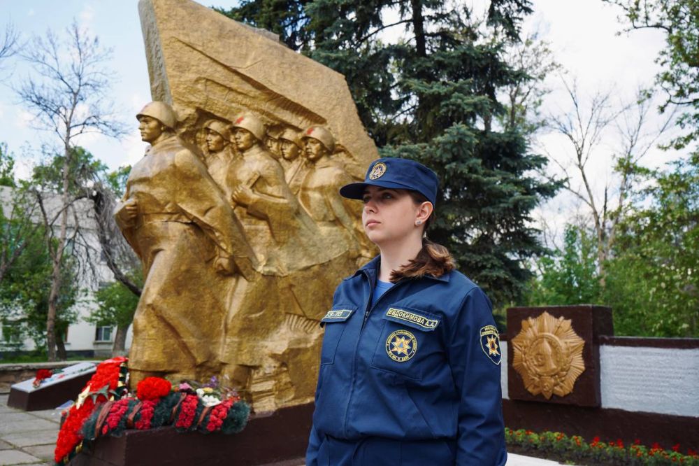 Студенты-добровольцы завершили праздничное дежурство Студенты-добровольцы завершили праздничное дежурство