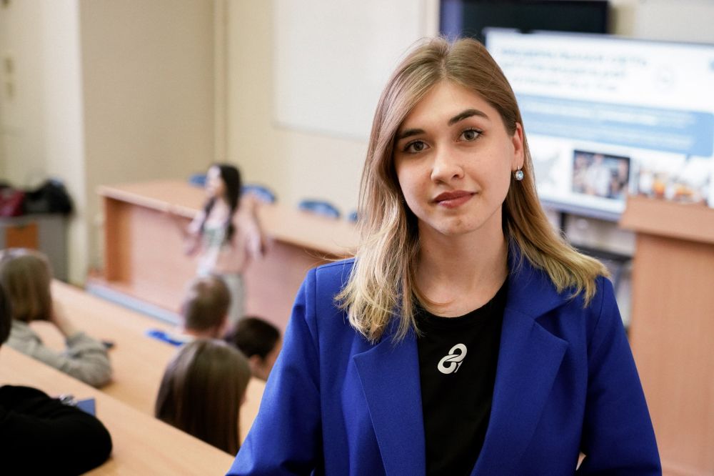 Пришло ваше время!. Мы встретились со студентами ЛГПУ и ЛГАКИ, чтобы рассказать про форумную кампанию Росмолодёжи и Тавриду.АРТ. В этом нам помогли: Пришло ваше время!. Мы встретились со студентами ЛГПУ и ЛГАКИ, чтобы рассказать про форумную кампанию Росмолодёжи и Тавриду.АРТ. В этом нам помогли: