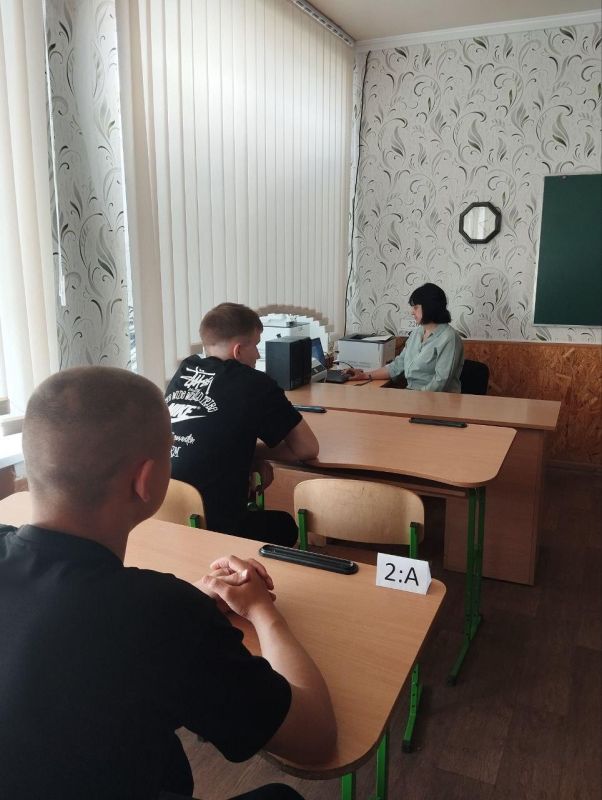 В Марковской гимназии 14 мая провели пробный ЕГЭ В Марковской гимназии 14 мая провели пробный ЕГЭ