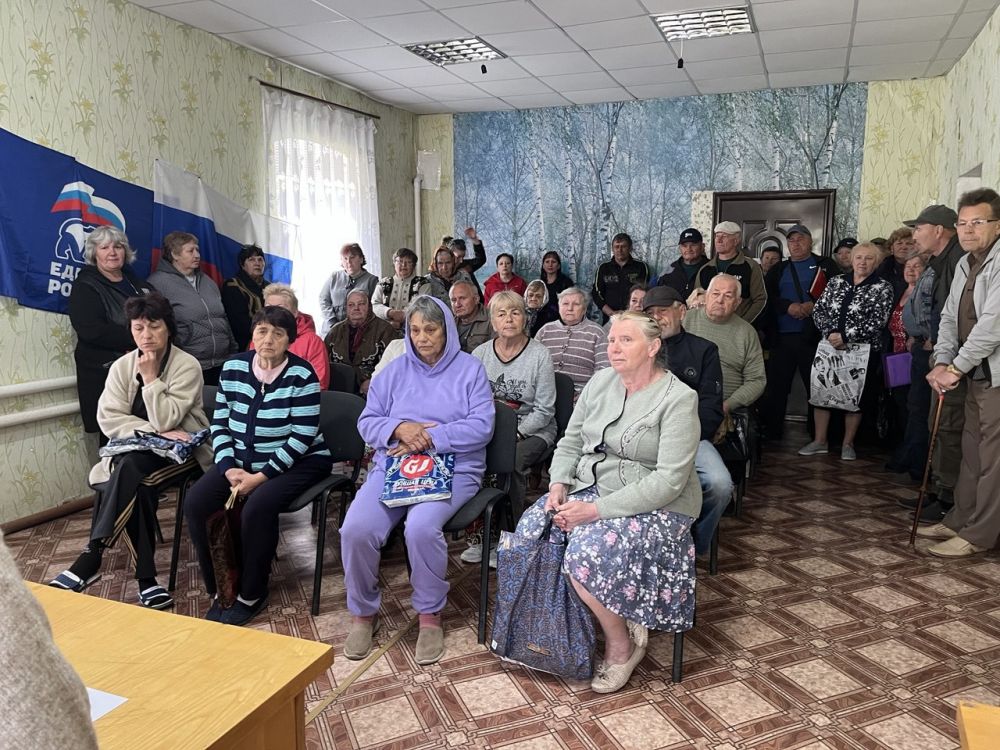 14 мая в пгт. Софиевский состоялся выездной приём граждан специалистами Филиала № 13 ГКУ ЛНР «РЦСЗН» в г. Красный Луч с целью обследования жилых помещений на наличие печного отопления, консультаций и выдачи талонов на... 14 мая в пгт. Софиевский состоялся выездной приём граждан специалистами Филиала № 13 ГКУ ЛНР «РЦСЗН» в г. Красный Луч с целью обследования жилых помещений на наличие печного отопления, консультаций и выдачи талонов на...