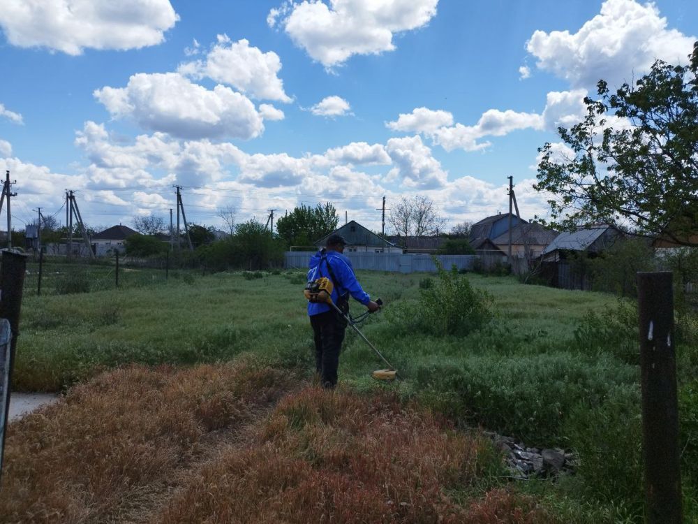 В Нижнем Нагольчике активисты "Единой России" помогли одинокой матери участника СВО В Нижнем Нагольчике активисты "Единой России" помогли одинокой матери участника СВО