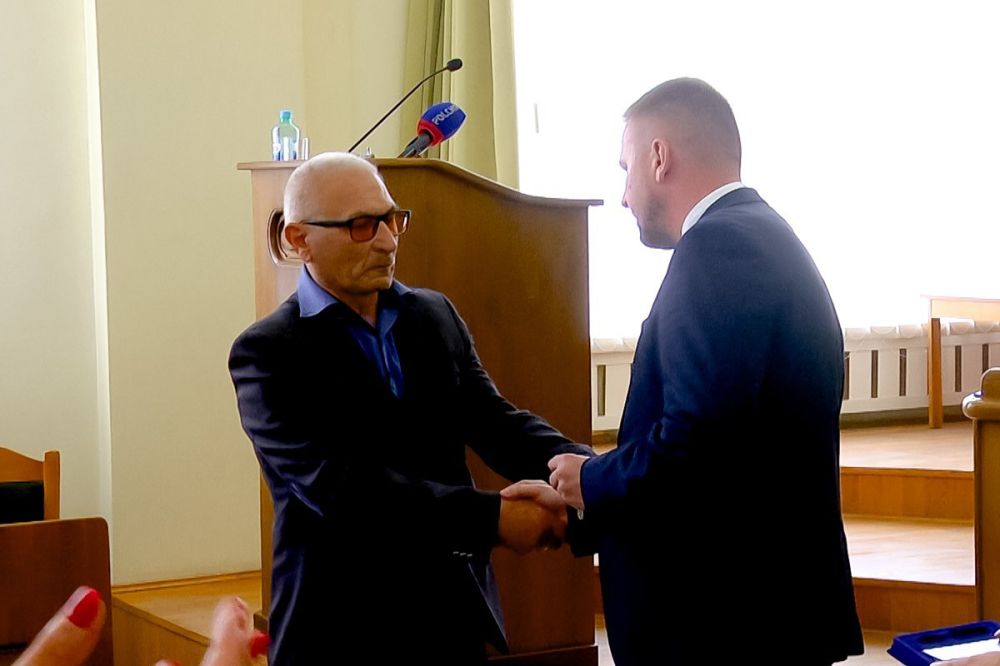 В рамках заседания Народного Совета состоялось торжественное вручение медалей «Отец солдата» В рамках заседания Народного Совета состоялось торжественное вручение медалей «Отец солдата»