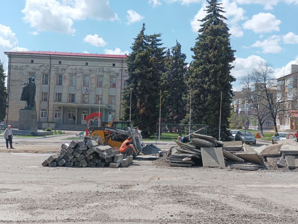 В городском округе город Ровеньки ведутся работы по реализации проекта «Благоустройство В городском округе город Ровеньки ведутся работы по реализации проекта «Благоустройство