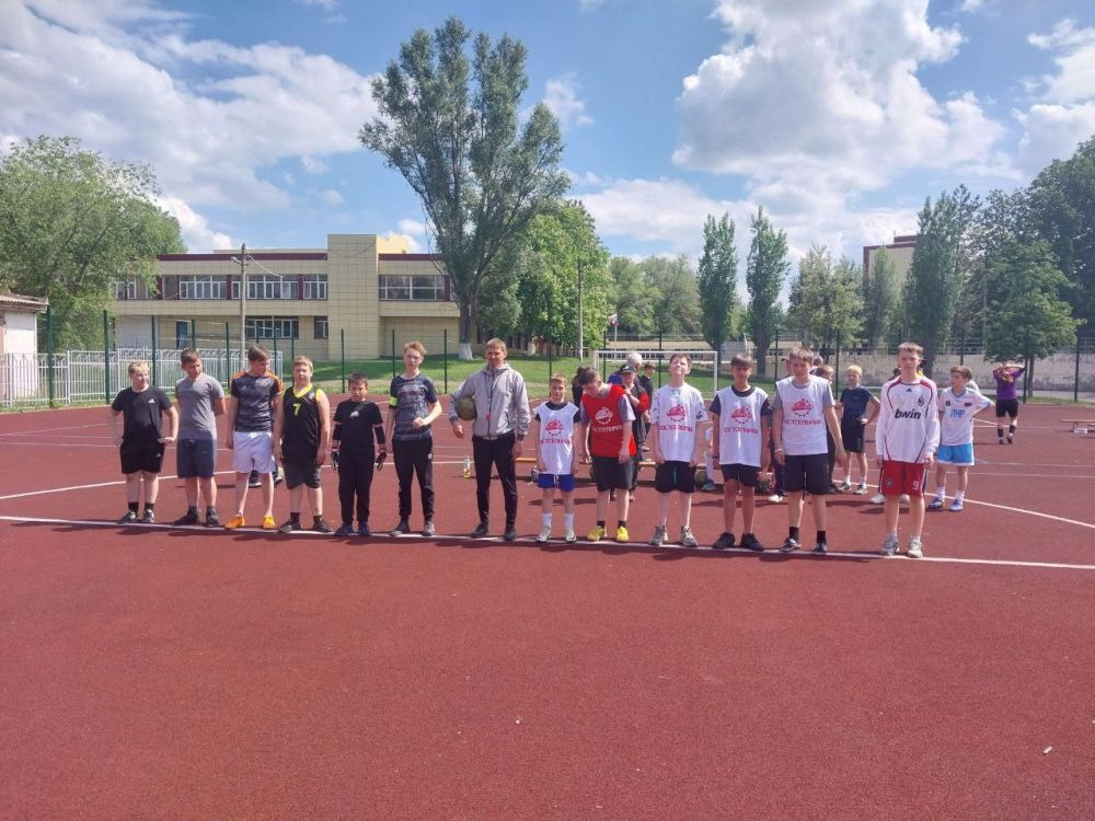 15-16 мая на спортивной базе ГБОУ ЛНР «ЛУВК»Интеллект» прошли муниципальные соревнования регионального этапа VII Всероссийского фестиваля детского дворового футбола 6*6 15-16 мая на спортивной базе ГБОУ ЛНР «ЛУВК»Интеллект» прошли муниципальные соревнования регионального этапа VII Всероссийского фестиваля детского дворового футбола 6*6