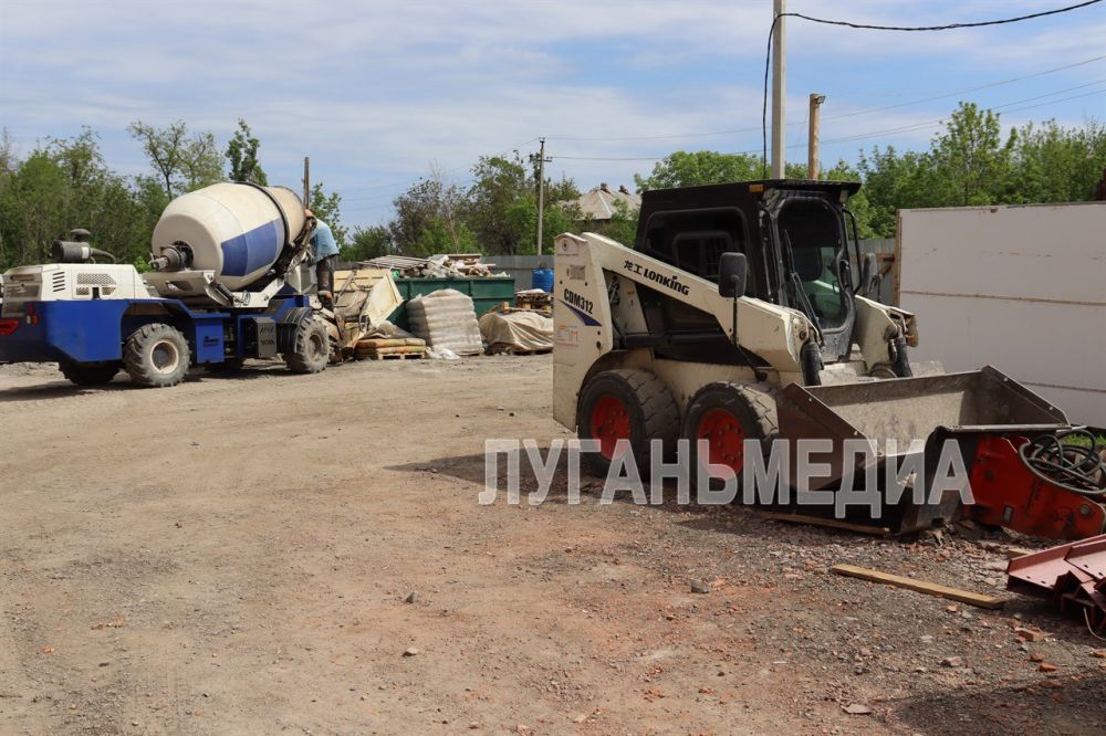 В Свердловске подрядчики из шефа-региона Красноярского края в рамках масштабной Программы социально-экономического развития ЛНР строят девятиэтажный дом В Свердловске подрядчики из шефа-региона Красноярского края в рамках масштабной Программы социально-экономического развития ЛНР строят девятиэтажный дом