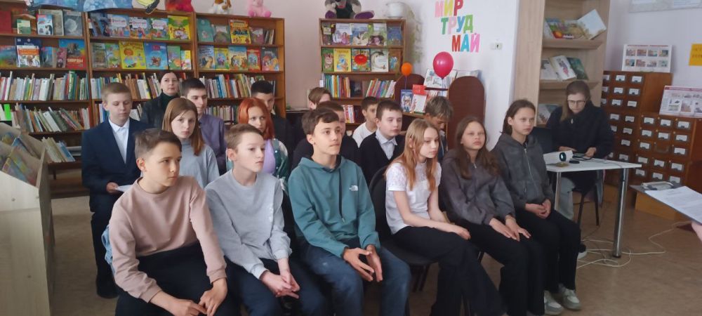 В Кировске прошла экскурсия «Залами городского музея» В Кировске прошла экскурсия «Залами городского музея»