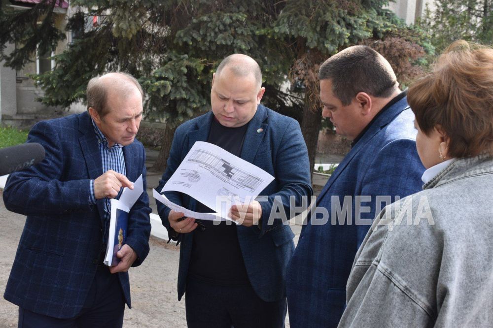 В городе Ровеньки по нацпроекту благоустраивается центральная часть города В городе Ровеньки по нацпроекту благоустраивается центральная часть города