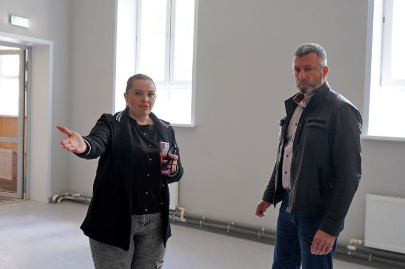 Глава округа с рабочим визитом побывал в Червонопартизанске Глава округа с рабочим визитом побывал в Червонопартизанске