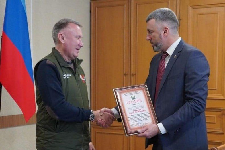 Советник руководителя Администрации Губернатора Красноярского края Александр Бауэр рассказал о трехлетнем сотрудничестве Красноярского края и Свердловска Советник руководителя Администрации Губернатора Красноярского края Александр Бауэр рассказал о трехлетнем сотрудничестве Красноярского края и Свердловска