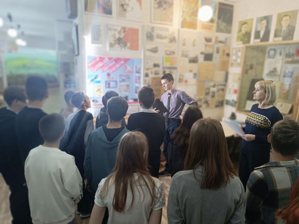 В Кировске прошла экскурсия «Залами городского музея» В Кировске прошла экскурсия «Залами городского музея»