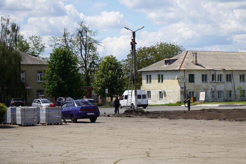 Глава округа с рабочим визитом побывал в Червонопартизанске Глава округа с рабочим визитом побывал в Червонопартизанске