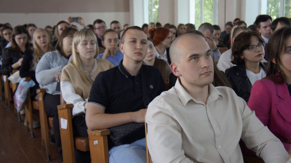 Задача - обновить Совет молодых педагогов Луганска Задача - обновить Совет молодых педагогов Луганска