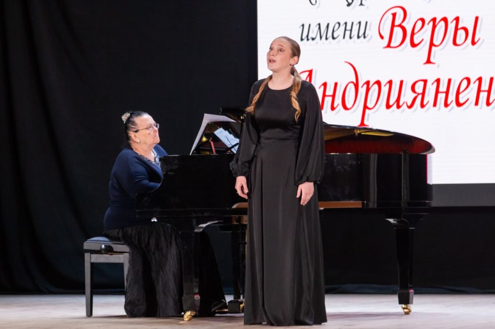 4 Гран-при вручили на Конкурсе вокалистов имени Веры Андрияненко 4 Гран-при вручили на Конкурсе вокалистов имени Веры Андрияненко