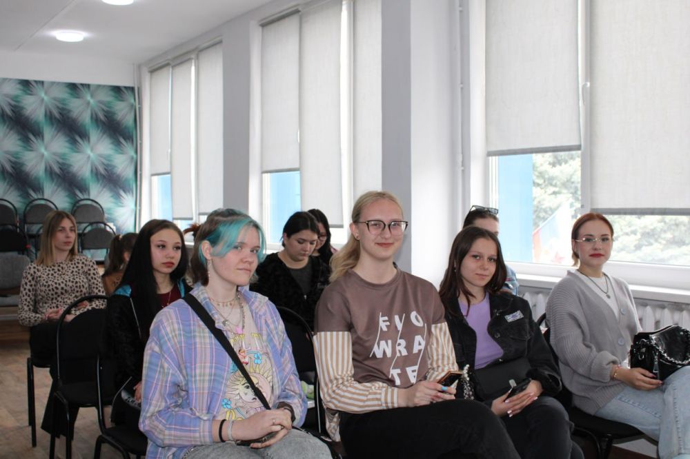 В Стахановском колледже #ЛГПУ продолжает работу Школа вожатых В Стахановском колледже #ЛГПУ продолжает работу Школа вожатых