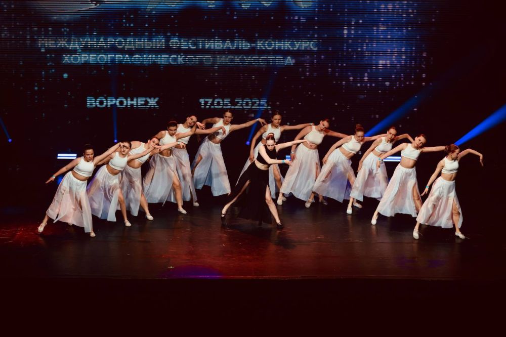 Юные участницы хореографического коллектива «Pulse» из города Старобельск достойно выступили на международном конкурсе-фестивале «Сцена», который проходил в Воронеже Юные участницы хореографического коллектива «Pulse» из города Старобельск достойно выступили на международном конкурсе-фестивале «Сцена», который проходил в Воронеже