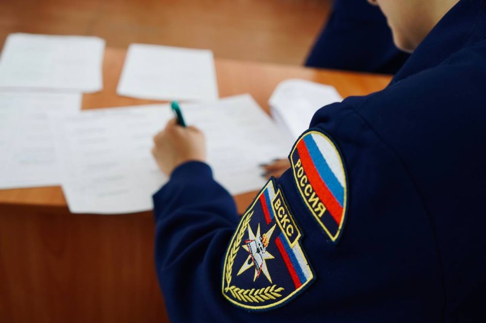 Инструкторы Луганского РО ВСКС запускают акцию для Школьных спасательных отрядов ЛНР Инструкторы Луганского РО ВСКС запускают акцию для Школьных спасательных отрядов ЛНР