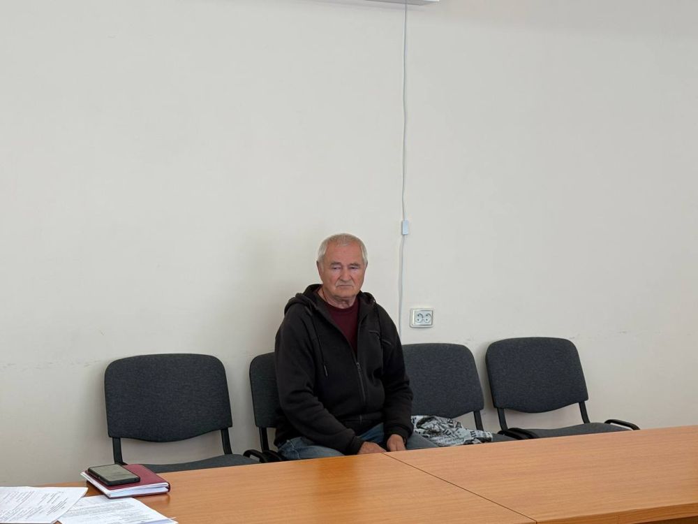 В Кировске состоялся еженедельный приём граждан В Кировске состоялся еженедельный приём граждан
