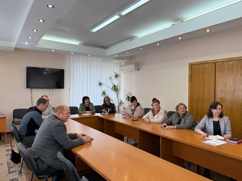 В Кировске состоялся еженедельный приём граждан В Кировске состоялся еженедельный приём граждан