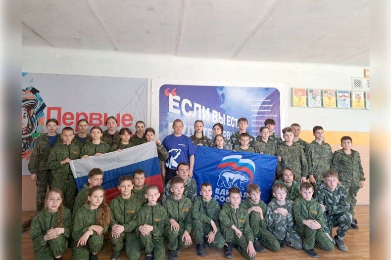 Тренировка по стрельбе для школьников прошла в рамках «Силы России» в Свердловске Тренировка по стрельбе для школьников прошла в рамках «Силы России» в Свердловске