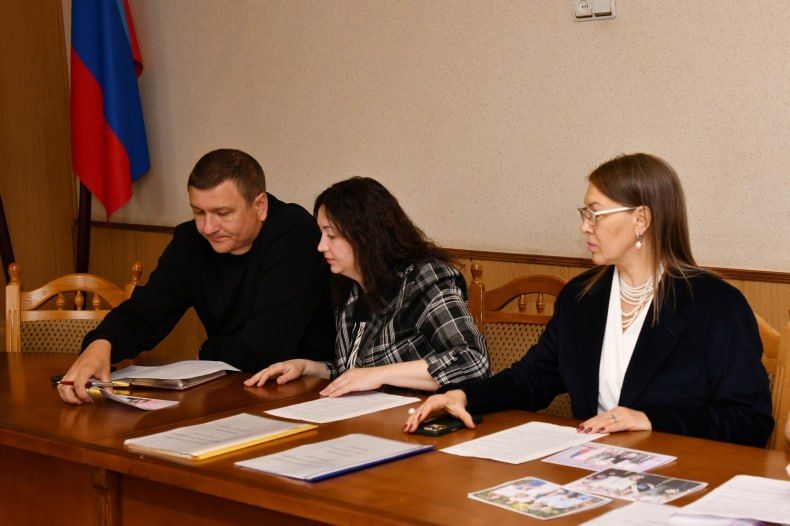 В Свердловске подвели итоги муниципального этапа Всероссийского конкурса «Семья года» - 2025 В Свердловске подвели итоги муниципального этапа Всероссийского конкурса «Семья года» - 2025