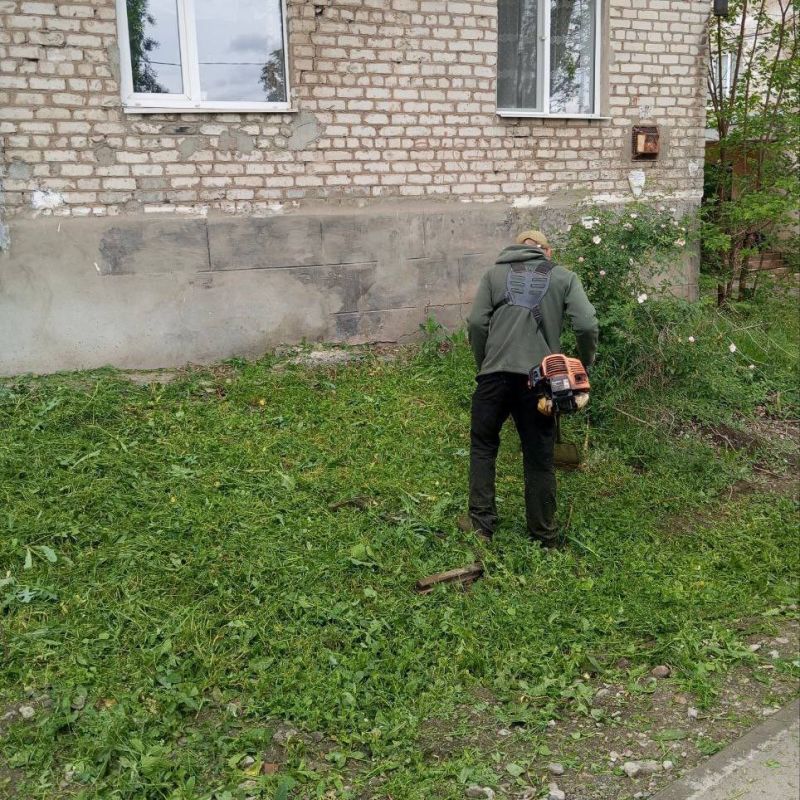 Покос сорной травы – важный вопрос благоустройства и обеспечения пожарной безопасности Покос сорной травы – важный вопрос благоустройства и обеспечения пожарной безопасности