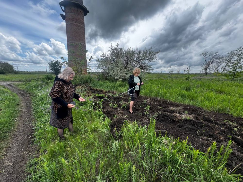 Одним из основных требований обеспечения пожарной безопасности населенных пунктов в пожароопасный период является опашка границ вокруг населенных пунктов Одним из основных требований обеспечения пожарной безопасности населенных пунктов в пожароопасный период является опашка границ вокруг населенных пунктов