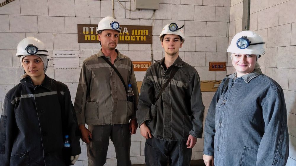 Студенты ДонГТУ погрузились в мир шахтерского труда: экскурсия на шахту «Белореченская» Студенты ДонГТУ погрузились в мир шахтерского труда: экскурсия на шахту «Белореченская»