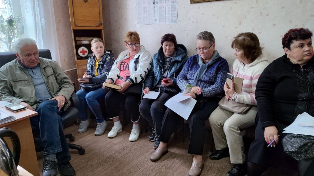 В Красном Луче для специалистов Луганского центра медицины катастроф прошло мероприятие в рамках лекционно-семинарской системы обучения В Красном Луче для специалистов Луганского центра медицины катастроф прошло мероприятие в рамках лекционно-семинарской системы обучения