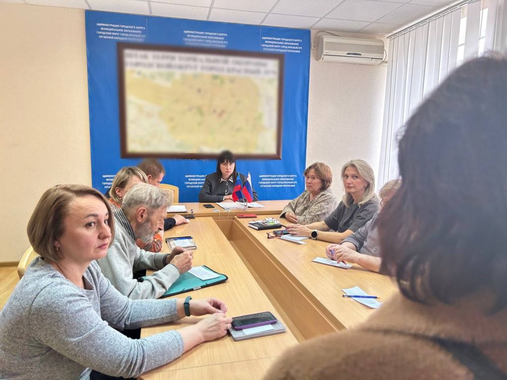 20 мая 2025 года в Администрации Краснолучского городского округа прошло заседание комиссии по делам несовершеннолетних и защите их прав 20 мая 2025 года в Администрации Краснолучского городского округа прошло заседание комиссии по делам несовершеннолетних и защите их прав