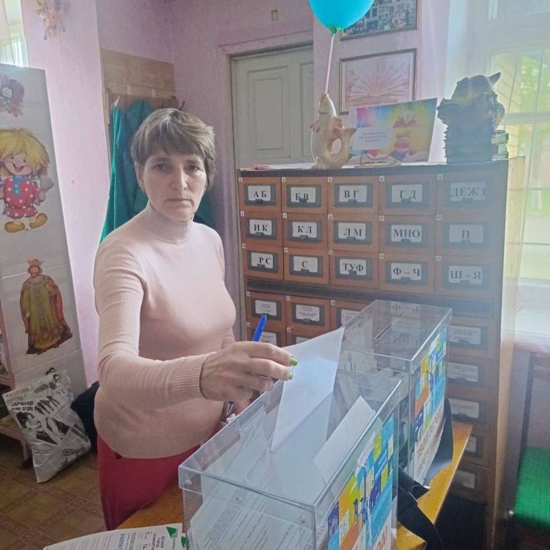 В городе Ровеньки до 12 июня проводится Всероссийское онлайн-голосование по выбору объектов благоустройства по национальному проекту «Жильё и городская среда» и федеральному проекту «Формирование комфортной городской среды»... В городе Ровеньки до 12 июня проводится Всероссийское онлайн-голосование по выбору объектов благоустройства по национальному проекту «Жильё и городская среда» и федеральному проекту «Формирование комфортной городской среды»...