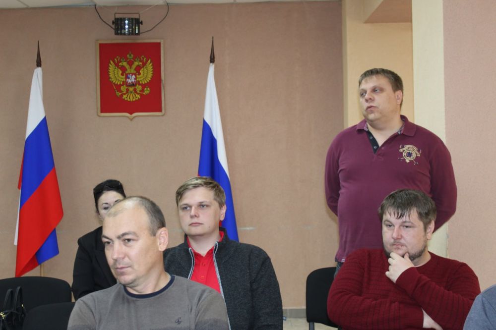 Виталий Коваленко: Сегодня провел еженедельное аппаратное совещание с начальниками структурных подразделений администрации, руководителями предприятий, учреждений и организаций Беловодского муниципального округа Виталий Коваленко: Сегодня провел еженедельное аппаратное совещание с начальниками структурных подразделений администрации, руководителями предприятий, учреждений и организаций Беловодского муниципального округа
