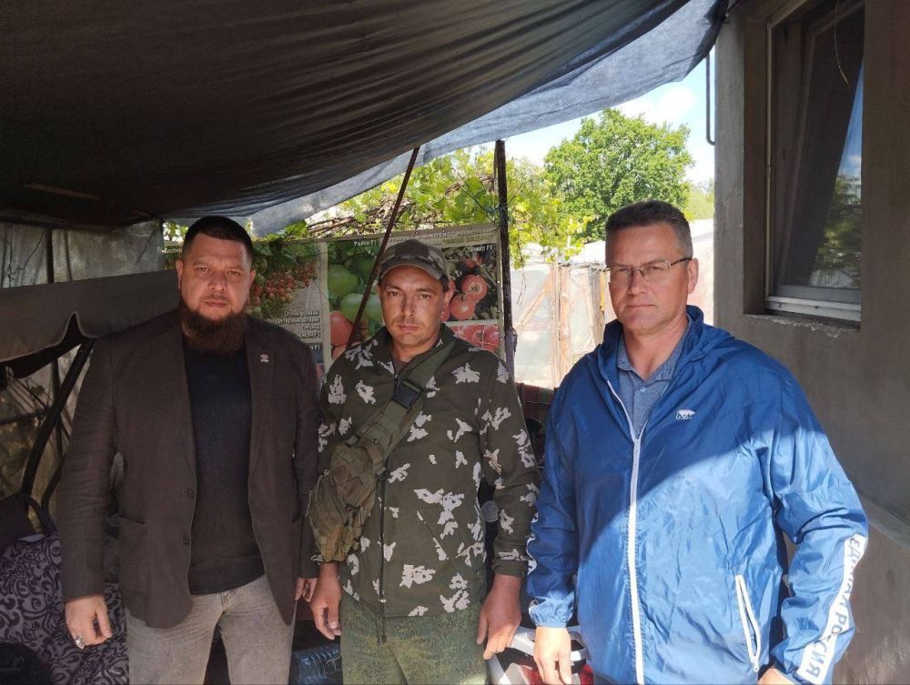 «ЕДИНАЯ РОССИЯ» оказывает поддержку участникам СВО и их семьям «ЕДИНАЯ РОССИЯ» оказывает поддержку участникам СВО и их семьям