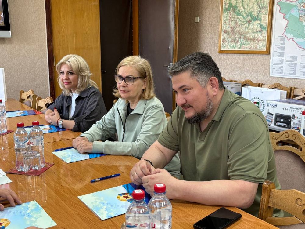 Сергей Соловьев: Сегодня наш округ с рабочим визитом посетили Глава Администрации муниципального района Уфимский район Республики Башкортостан Николай Ельников, начальник управления образования, начальник МКУ Управления... Сергей Соловьев: Сегодня наш округ с рабочим визитом посетили Глава Администрации муниципального района Уфимский район Республики Башкортостан Николай Ельников, начальник управления образования, начальник МКУ Управления...
