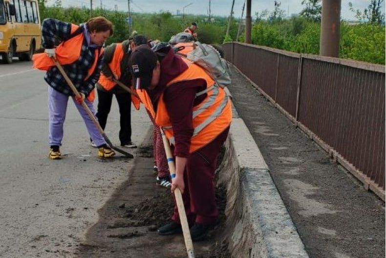 МУП «Благоустройство СМО» продолжает наводить порядок на территории округа МУП «Благоустройство СМО» продолжает наводить порядок на территории округа