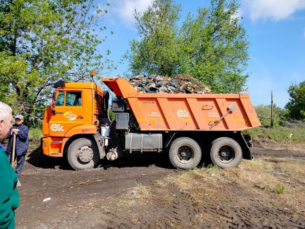 Коммунальные службы города ударно поработали над улучшением экологической обстановки! Коммунальные службы города ударно поработали над улучшением экологической обстановки!