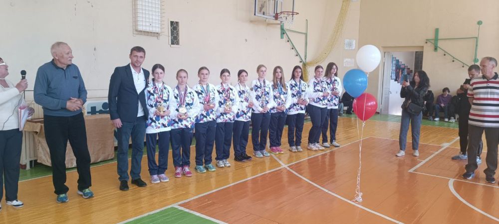 Сегодня на базе Перевальской спортивной школы прошел спортивный праздник, посвященный Году защитника Отечества, чествование спортсменов по итогам 2024-2025 учебного года Сегодня на базе Перевальской спортивной школы прошел спортивный праздник, посвященный Году защитника Отечества, чествование спортсменов по итогам 2024-2025 учебного года