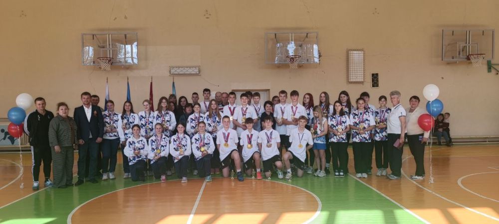 Сегодня на базе Перевальской спортивной школы прошел спортивный праздник, посвященный Году защитника Отечества, чествование спортсменов по итогам 2024-2025 учебного года Сегодня на базе Перевальской спортивной школы прошел спортивный праздник, посвященный Году защитника Отечества, чествование спортсменов по итогам 2024-2025 учебного года