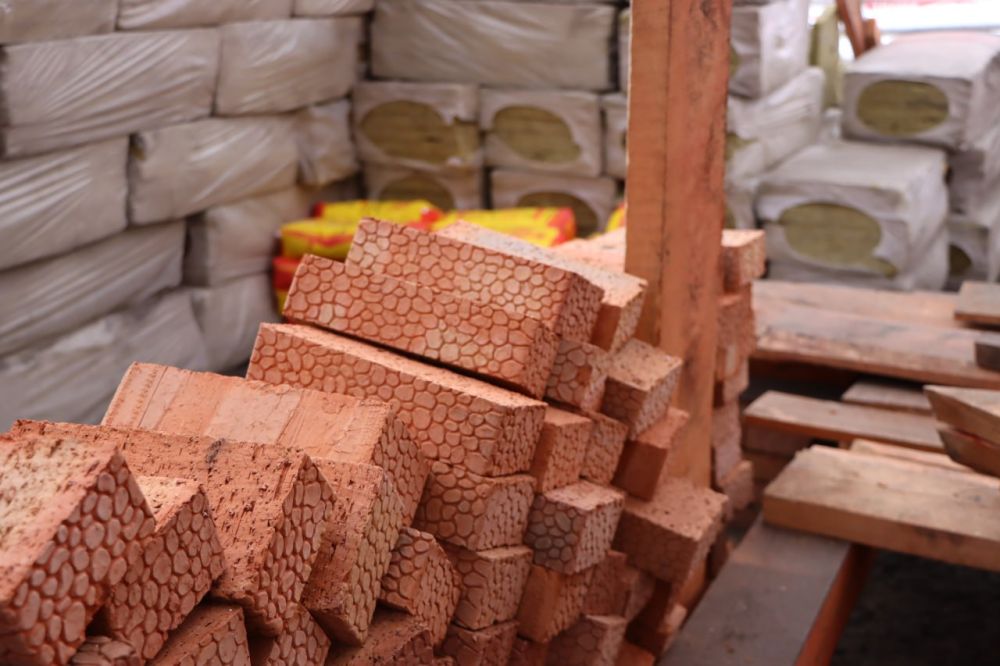 Евгений Бондарь: В активной фазе находится капитальный ремонт скатных кровель сразу трех многоквартирных домов в поселке Белореченский Евгений Бондарь: В активной фазе находится капитальный ремонт скатных кровель сразу трех многоквартирных домов в поселке Белореченский