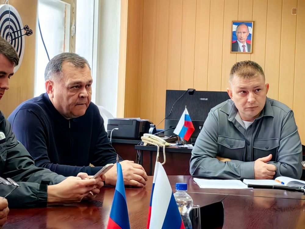 Евгений Шаталин: Встретился с Фанилем Аглиуллиным Заместителем Премьер-министра и Дамиром Шайдуллиным Первым заместителем министра строительства, архитектуры и ЖКХ Республики Татарстан Евгений Шаталин: Встретился с Фанилем Аглиуллиным Заместителем Премьер-министра и Дамиром Шайдуллиным Первым заместителем министра строительства, архитектуры и ЖКХ Республики Татарстан