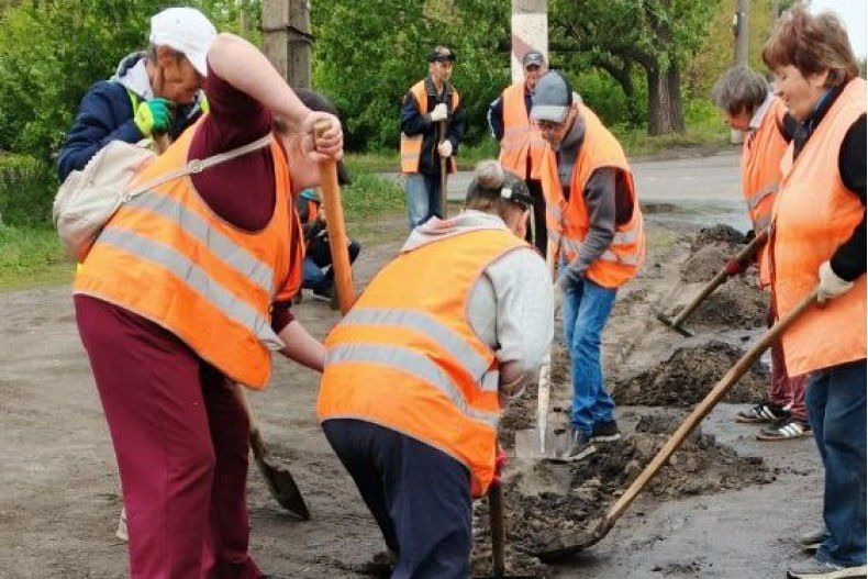 МУП «Благоустройство СМО» продолжает наводить порядок на территории округа МУП «Благоустройство СМО» продолжает наводить порядок на территории округа
