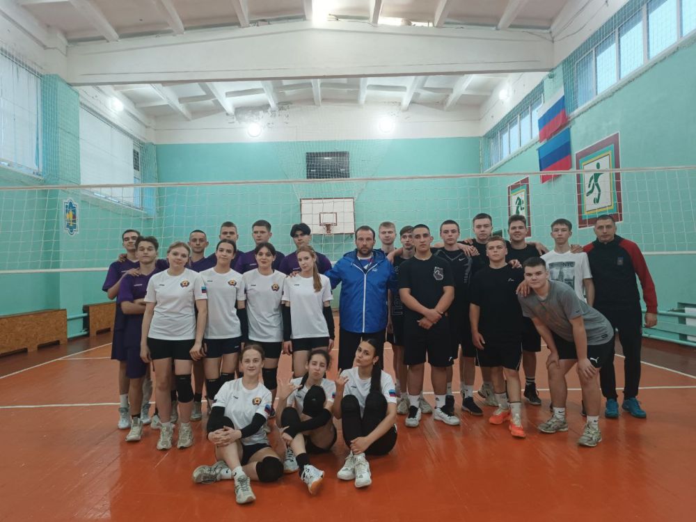 Товарищеские матчи в рамках проекта "Детский спорт": подготовка к финалу Спартакиады набирает обороты! Товарищеские матчи в рамках проекта "Детский спорт": подготовка к финалу Спартакиады набирает обороты!
