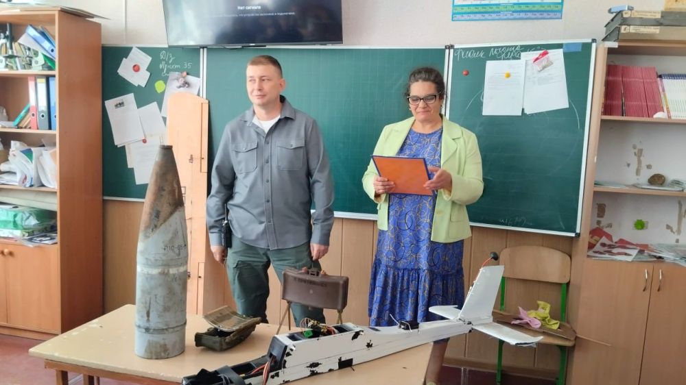В городе Рубежное прошло мероприятие «Безопасные каникулы в зоне проведения СВО» «Ура, каникулы!» В городе Рубежное прошло мероприятие «Безопасные каникулы в зоне проведения СВО» «Ура, каникулы!»