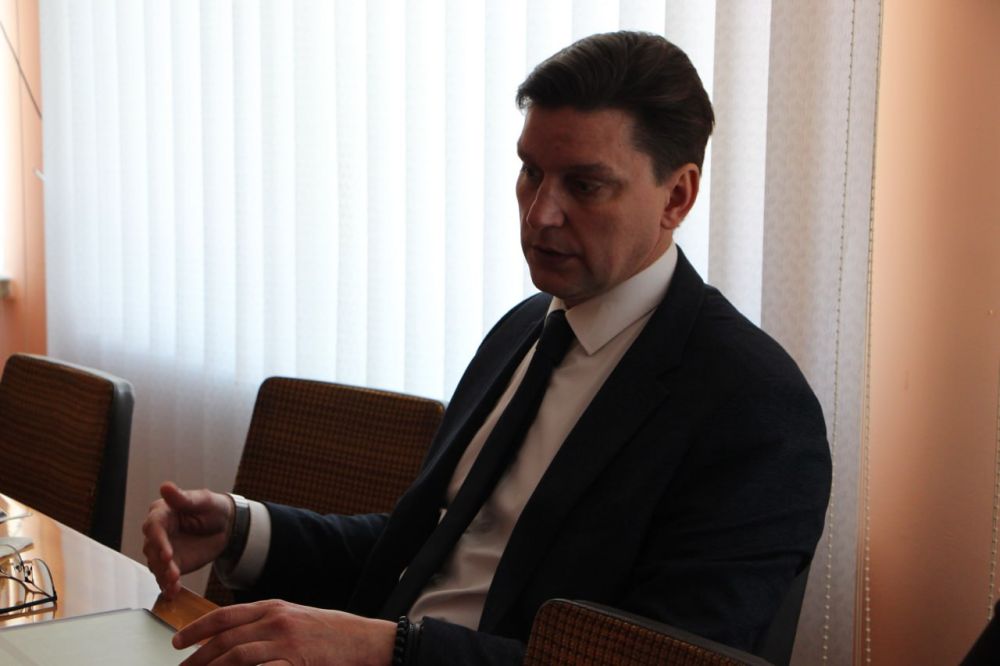 Олег Савченко: Меловский округ, с рабочим визитом, посетил Министр сельского хозяйства и продовольствия Луганской Народной Республики Сорокин Евгений Дмитриевич Олег Савченко: Меловский округ, с рабочим визитом, посетил Министр сельского хозяйства и продовольствия Луганской Народной Республики Сорокин Евгений Дмитриевич